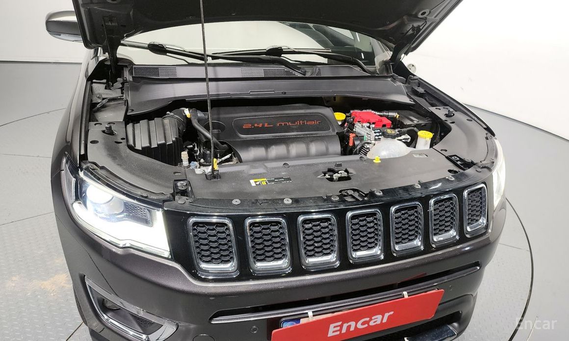 Compass 2nd Generation 2.4 Limited 2WD 7