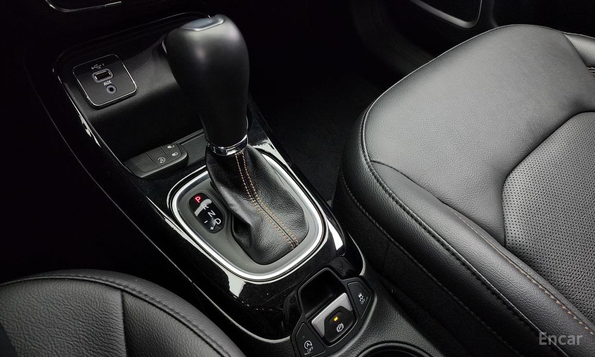 Compass 2nd Generation 2.4 Limited 2WD 10