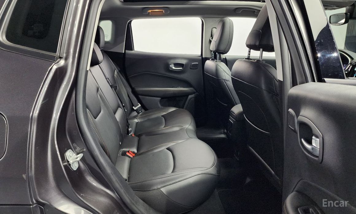 Compass 2nd Generation 2.4 Limited 2WD 13