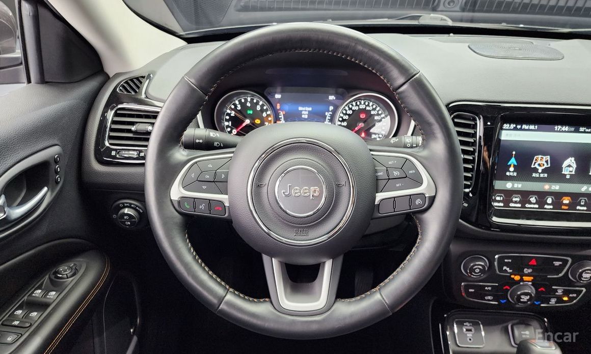 Compass 2nd Generation 2.4 Limited 2WD 14