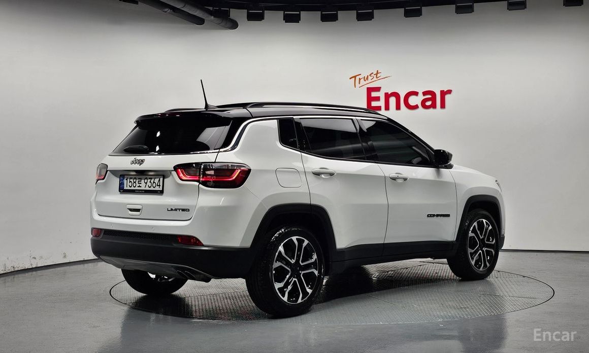 Jeep Compass 2nd Generation 2.4 Limited 2WD №3
