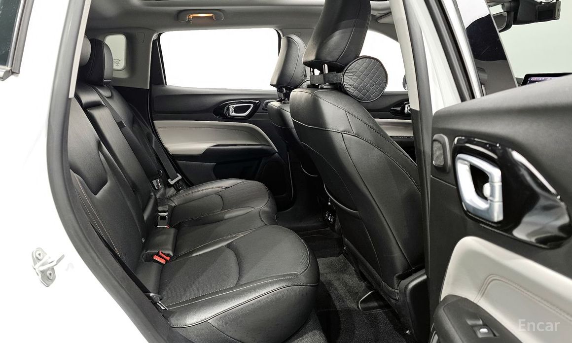 Jeep Compass 2nd Generation 2.4 Limited 2WD №12