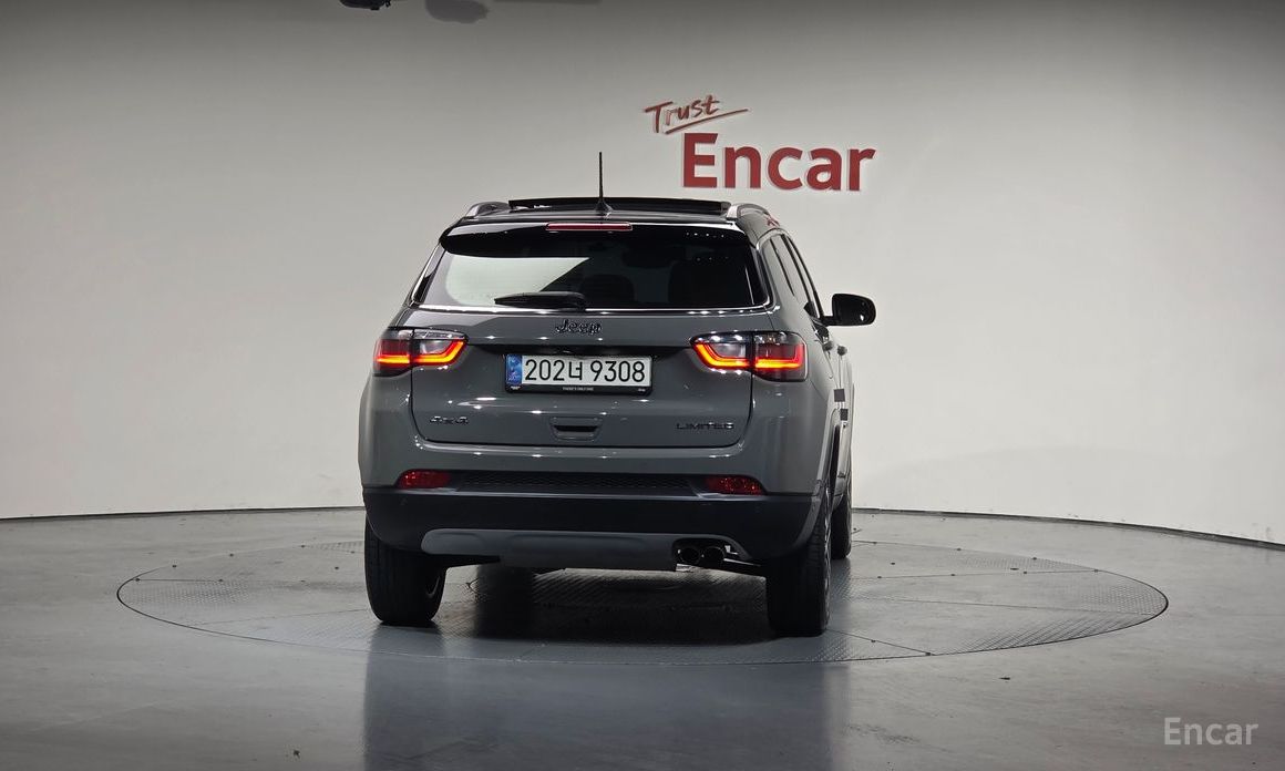 Compass 2nd Generation 2.4 Limited AWD 4