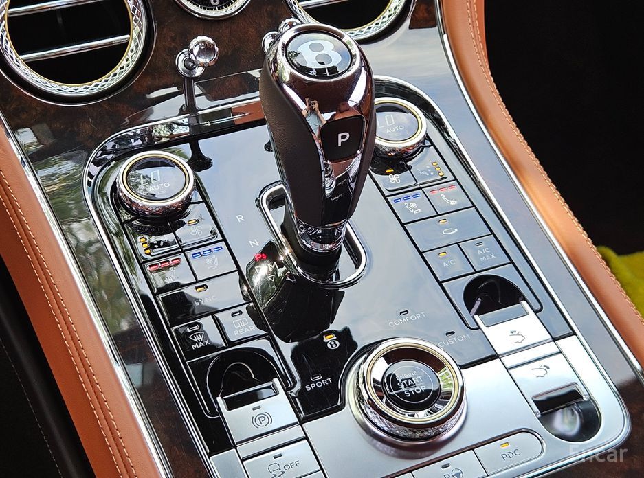 Continental GT 3rd Generation 4.0 GT 10