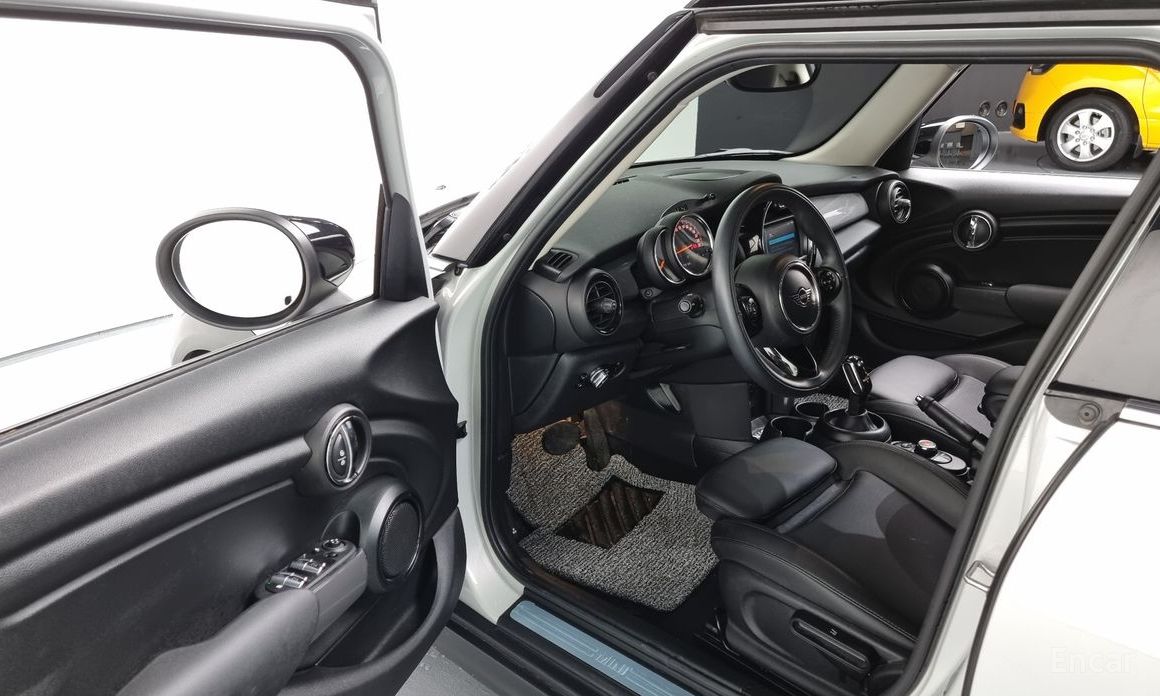 Cooper 5-door Basic type 3rd generation 13