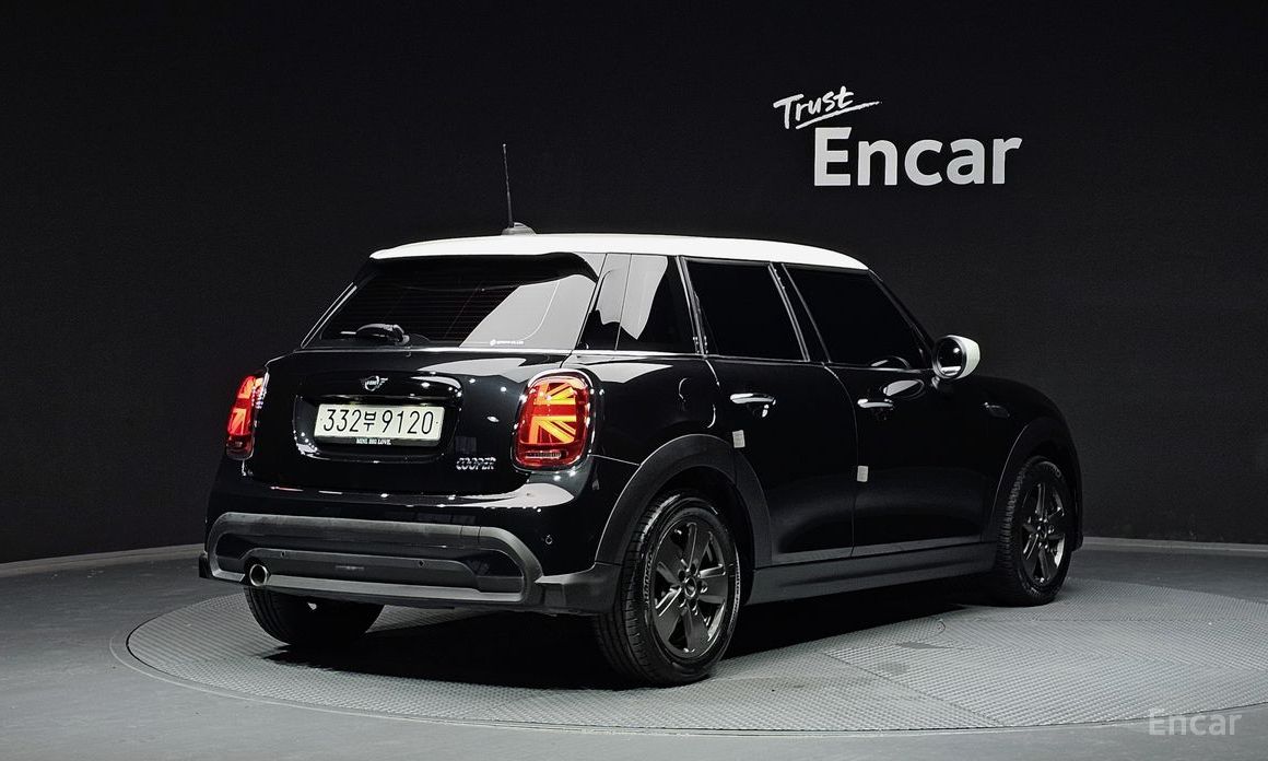 Mini Cooper 5-door Classic 3rd Generation №3