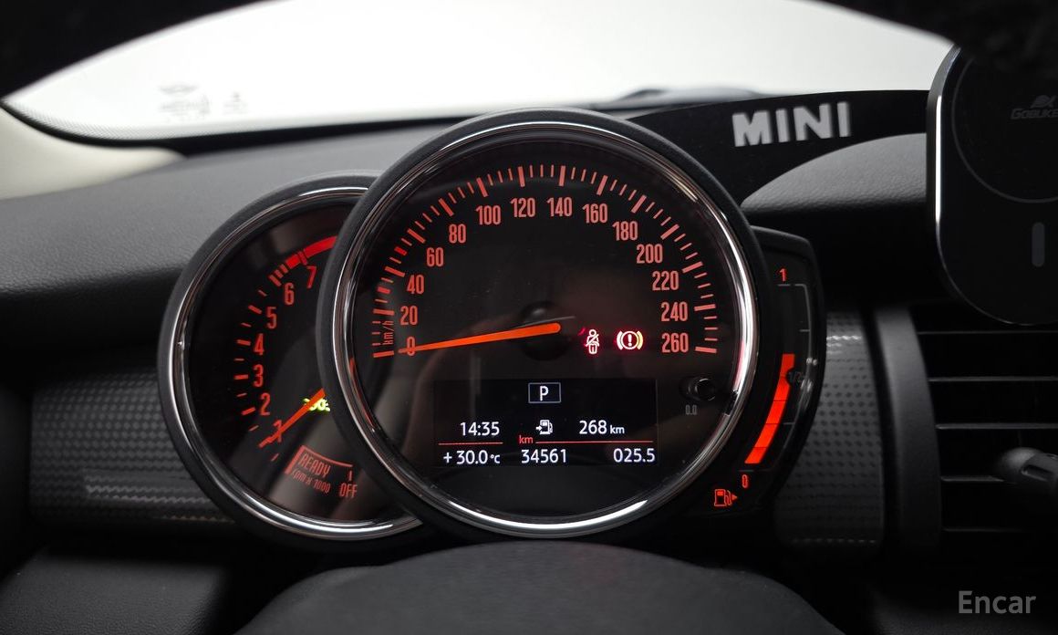 Mini Cooper Basic Type 3rd generation №8