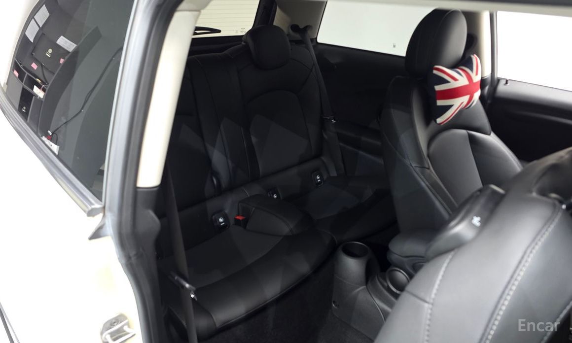 Mini Cooper Basic Type 3rd generation №11