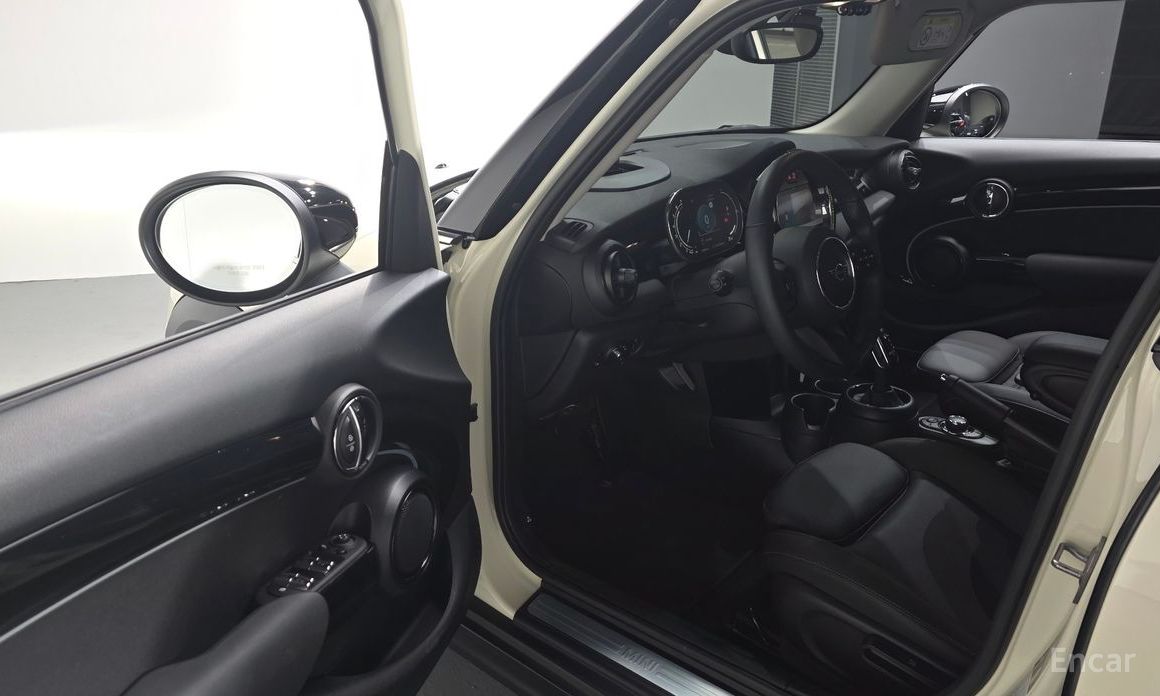 Mini Cooper Classic 3rd Generation №13