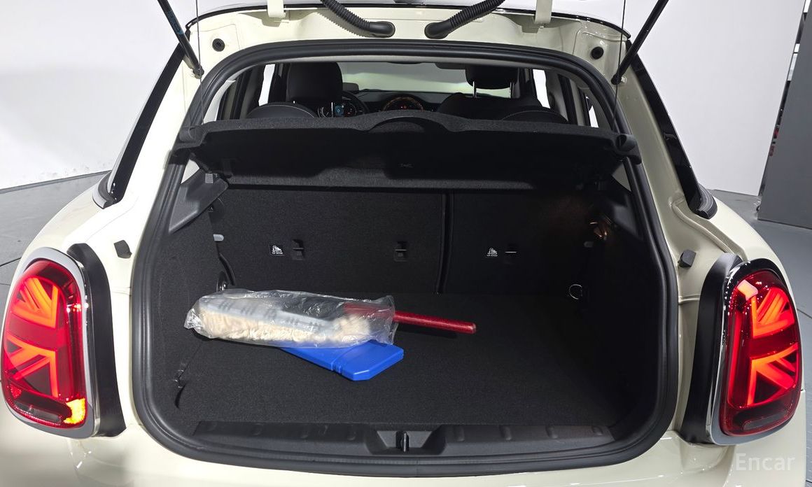 Mini Cooper Classic 3rd Generation №21