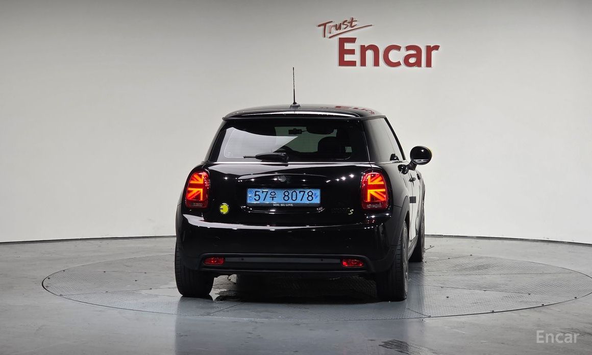 Mini Cooper Electric SE Electric 3rd Generation №4