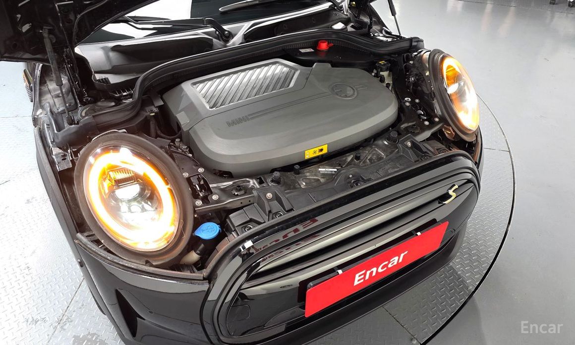 Mini Cooper Electric SE Electric 3rd Generation №6