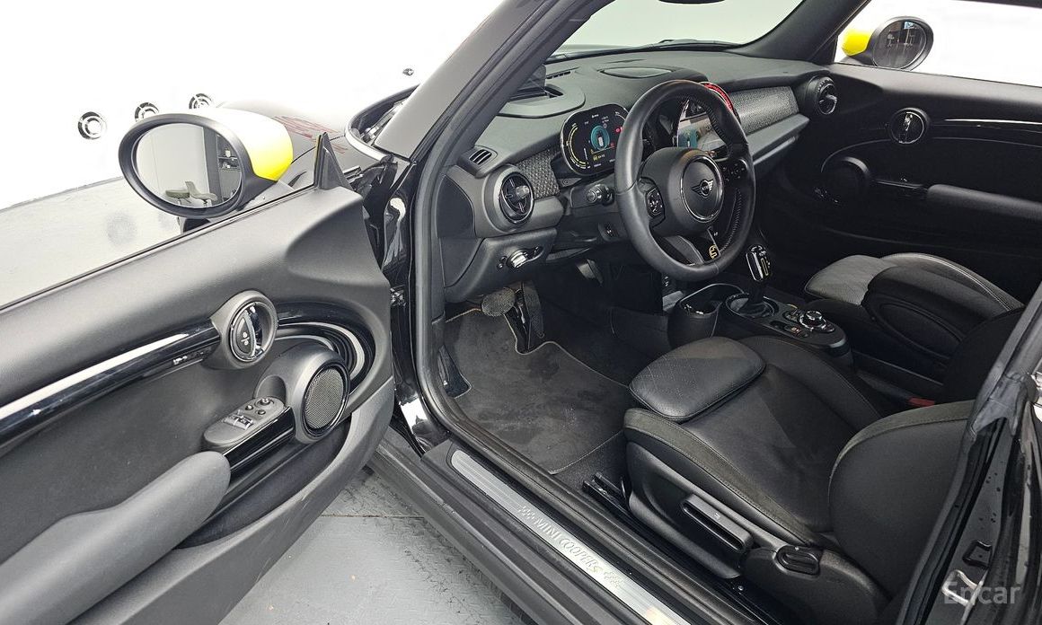 Mini Cooper Electric SE Electric 3rd Generation №12