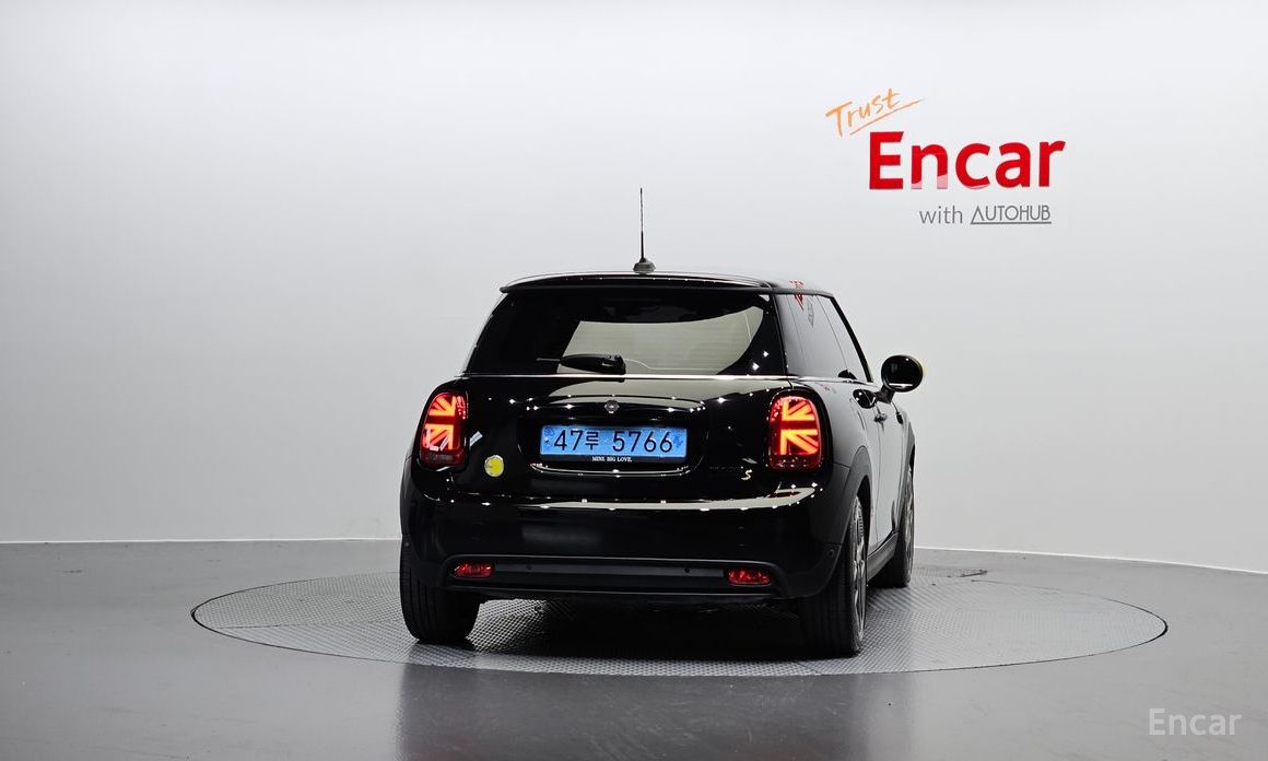 Mini Cooper Electric SE Electric 3rd Generation №5