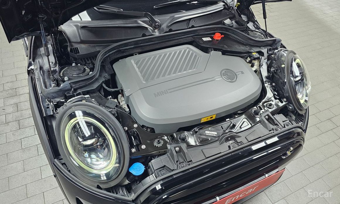 Mini Cooper Electric SE Electric 3rd Generation №7
