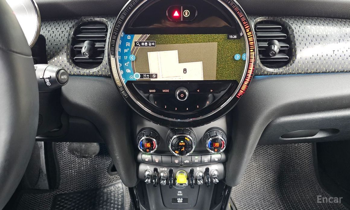 Mini Cooper Electric SE Electric 3rd Generation №17