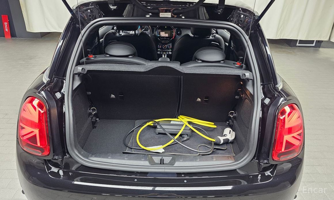 Mini Cooper Electric SE Electric 3rd Generation №21
