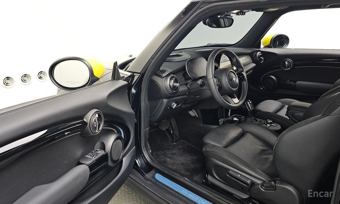 Mini Cooper Electric SE Electric 3rd Generation №11