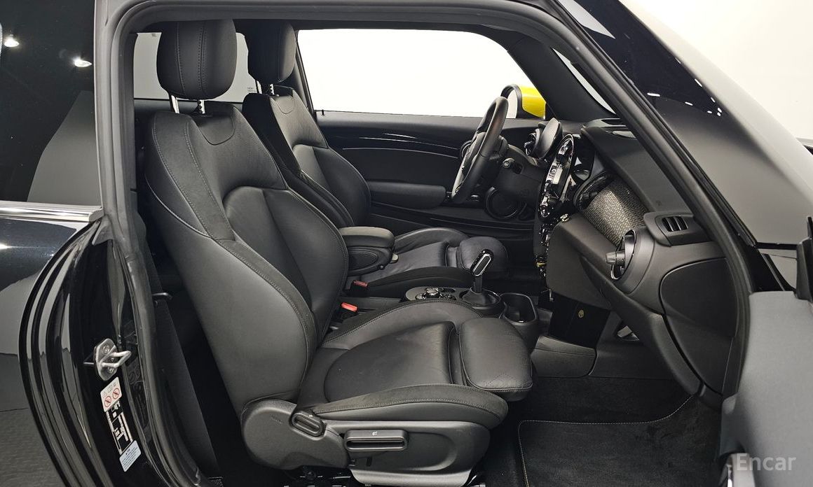 Mini Cooper Electric SE Electric 3rd Generation №12
