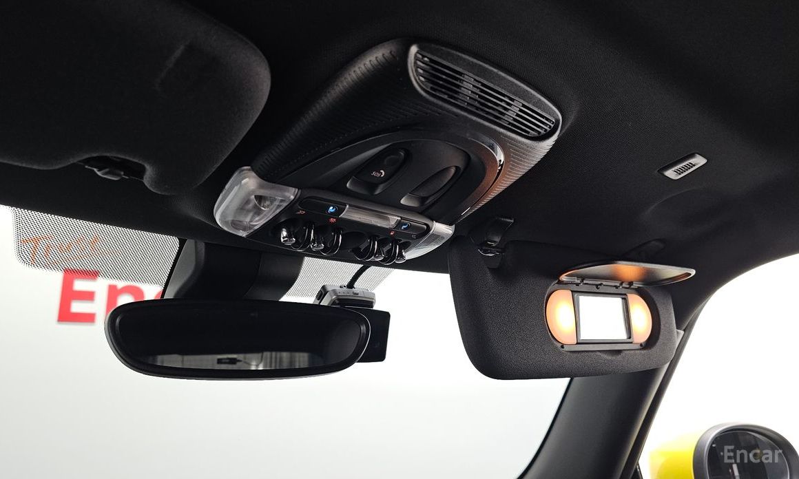 Mini Cooper Electric SE Electric 3rd Generation №19