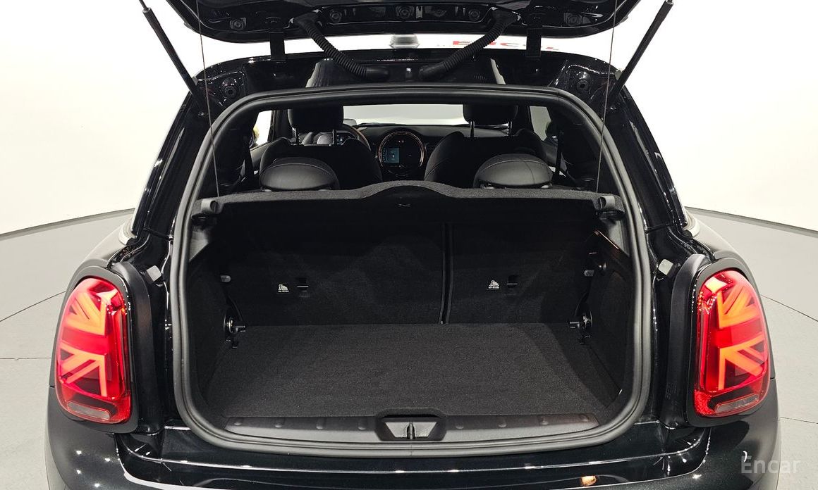 Mini Cooper Electric SE Electric 3rd Generation №21