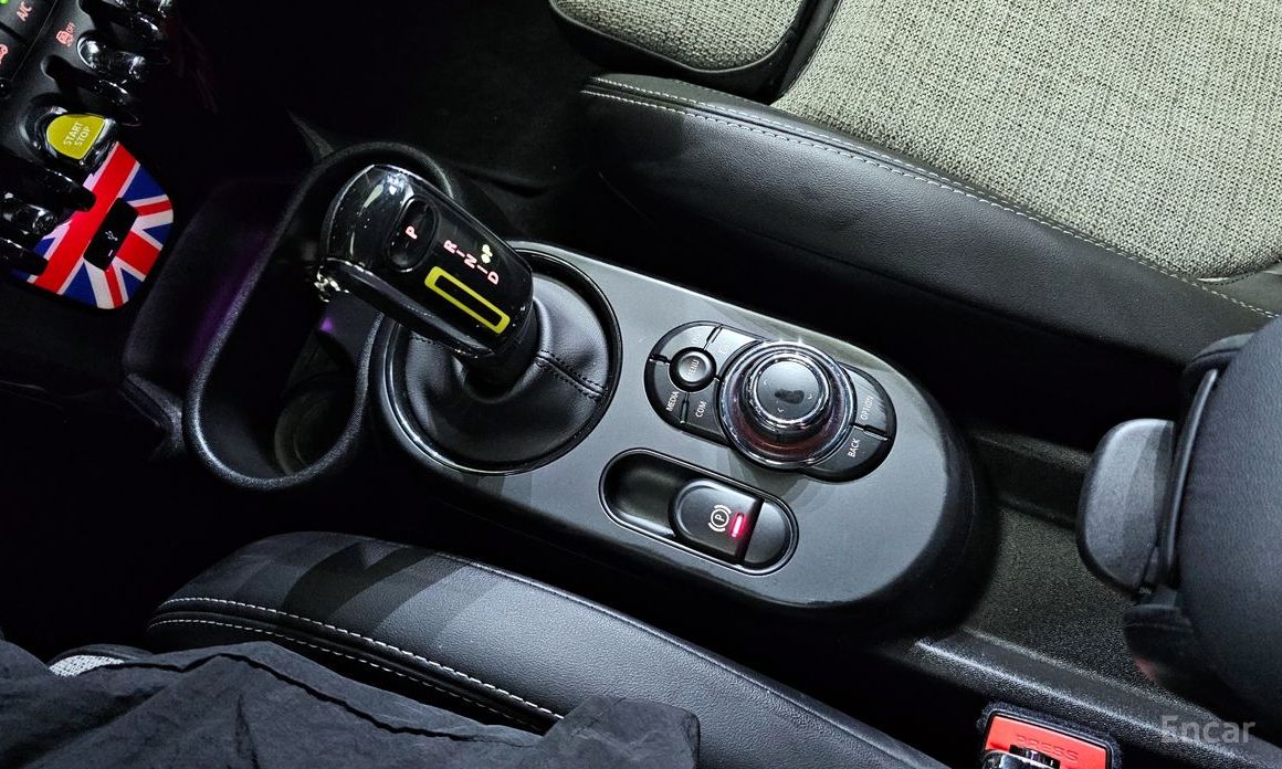Mini Cooper Electriczen ZE Edition 3rd Generation №10