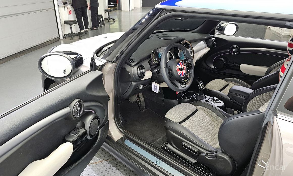Mini Cooper Electriczen ZE Edition 3rd Generation №11