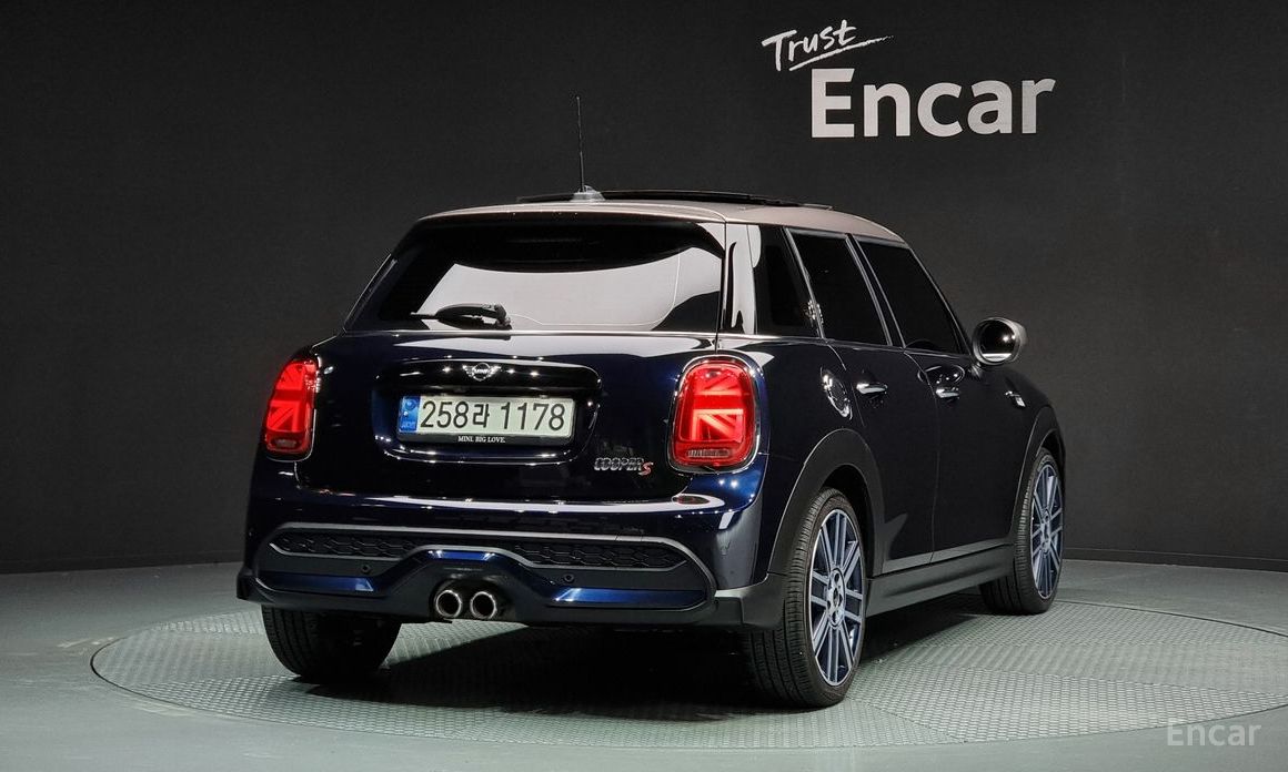Cooper S5 Door Piccadilly Edition 3rd Generation 4