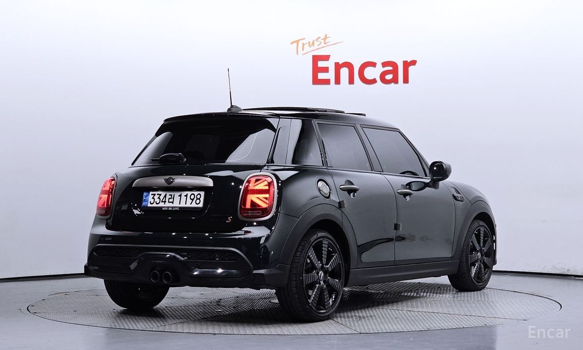 Cooper S5 Door Resolute Edition 3rd Generation 3