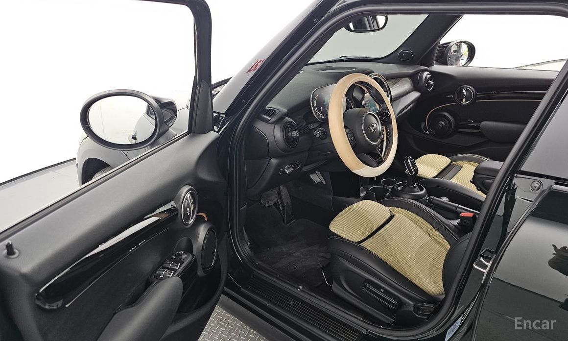 Cooper S5 Door Resolute Edition 3rd Generation 11