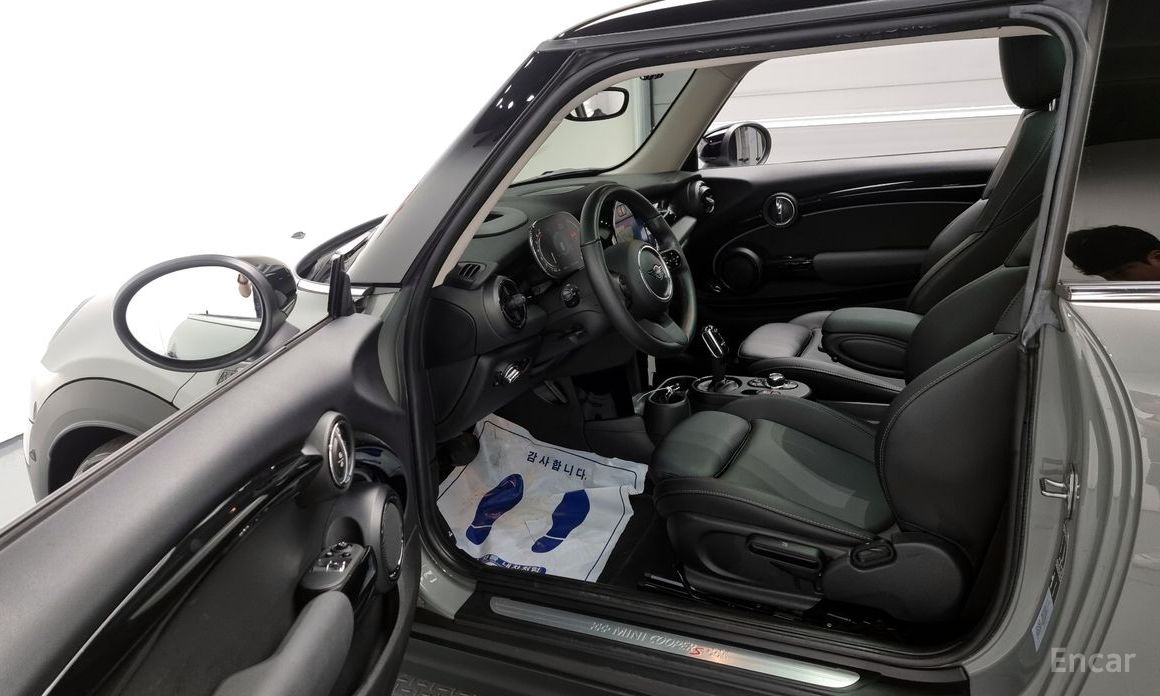 Mini Cooper S Classic Launchpack 3rd Generation №12