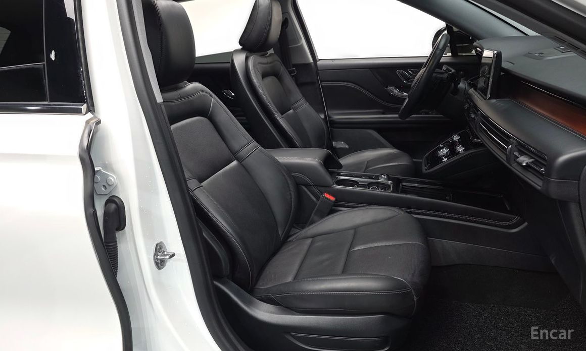 Cosair 2.0 Reserve AWD 11