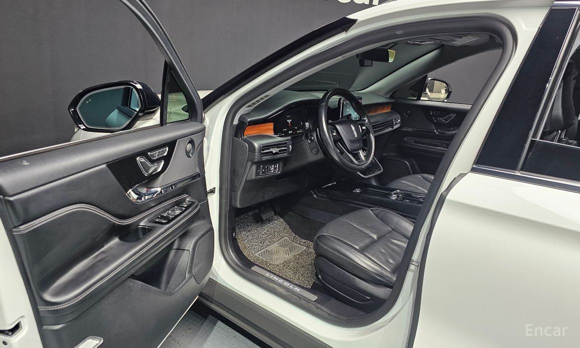 Cosair 2.0 Reserve AWD 11