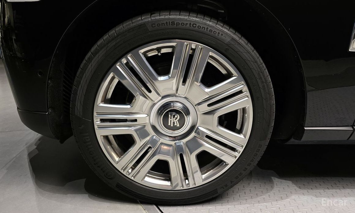 Rolls-Royce Cullinan 6. 7 V12 №6