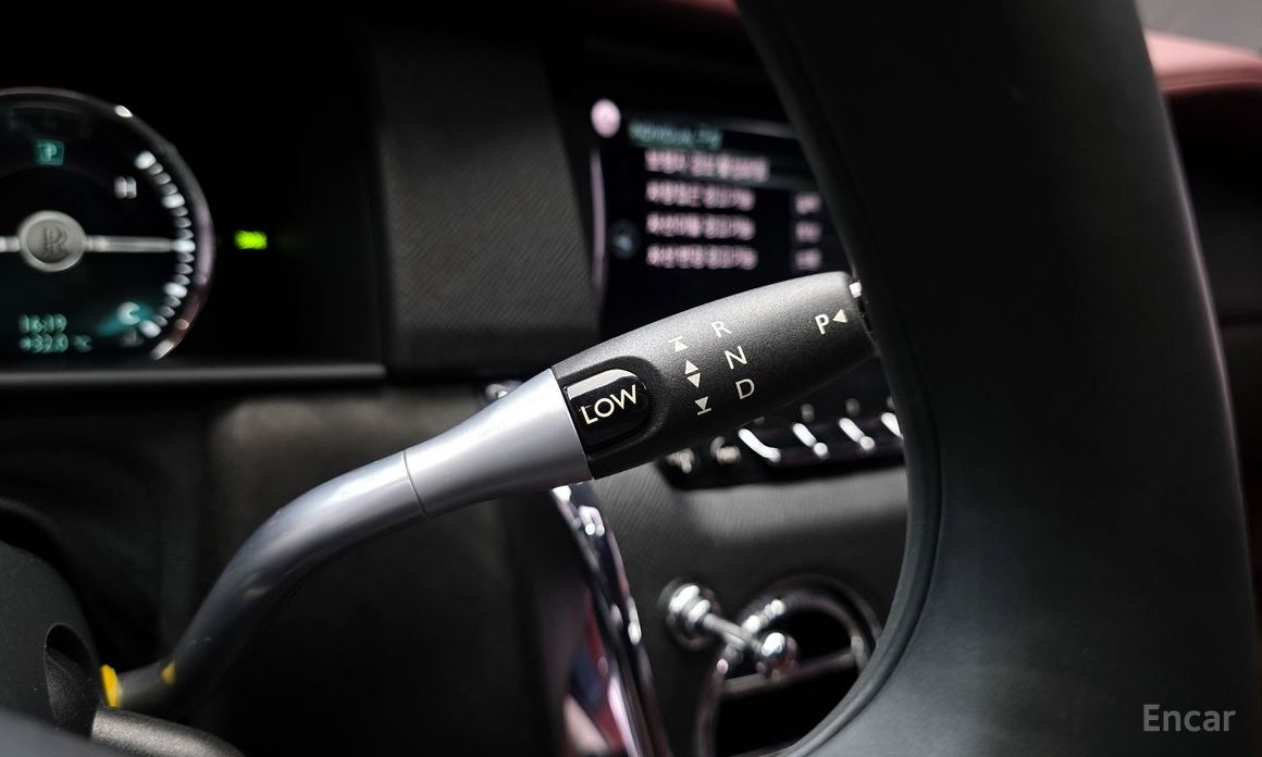 Rolls-Royce Cullinan 6. 7 V12 №10