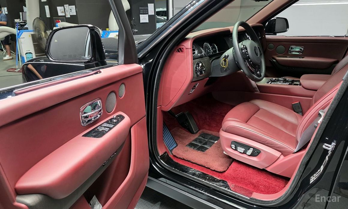 Rolls-Royce Cullinan 6. 7 V12 №12