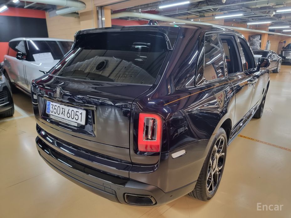 Cullinan 6. 7 V12 Black Badge 3