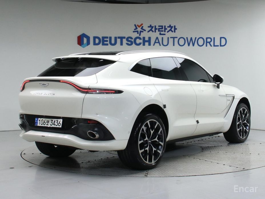 Aston Martin DBX4.0 V8 №3