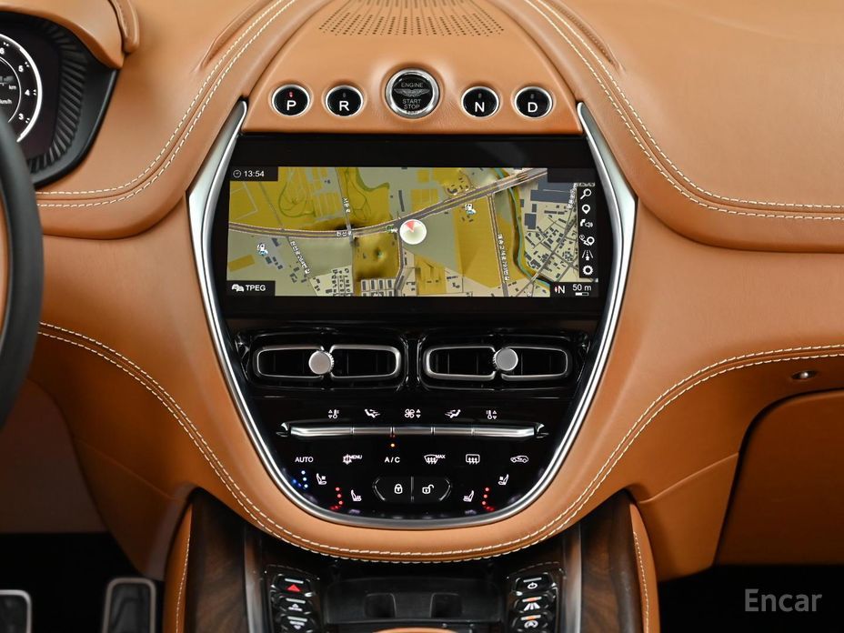 Aston Martin DBX4.0 V8 №15