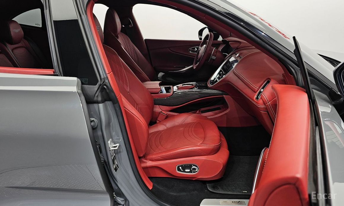 Aston Martin DBX4.0 V8 №12