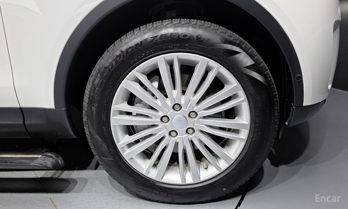 Discovery 53.0 SD6 HSE Luxury 6