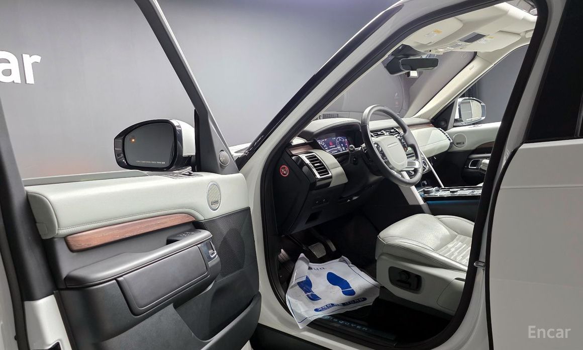Discovery 53.0 SD6 HSE Luxury 11