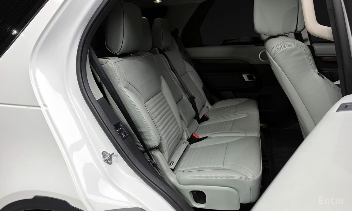Discovery 53.0 SD6 HSE Luxury 13
