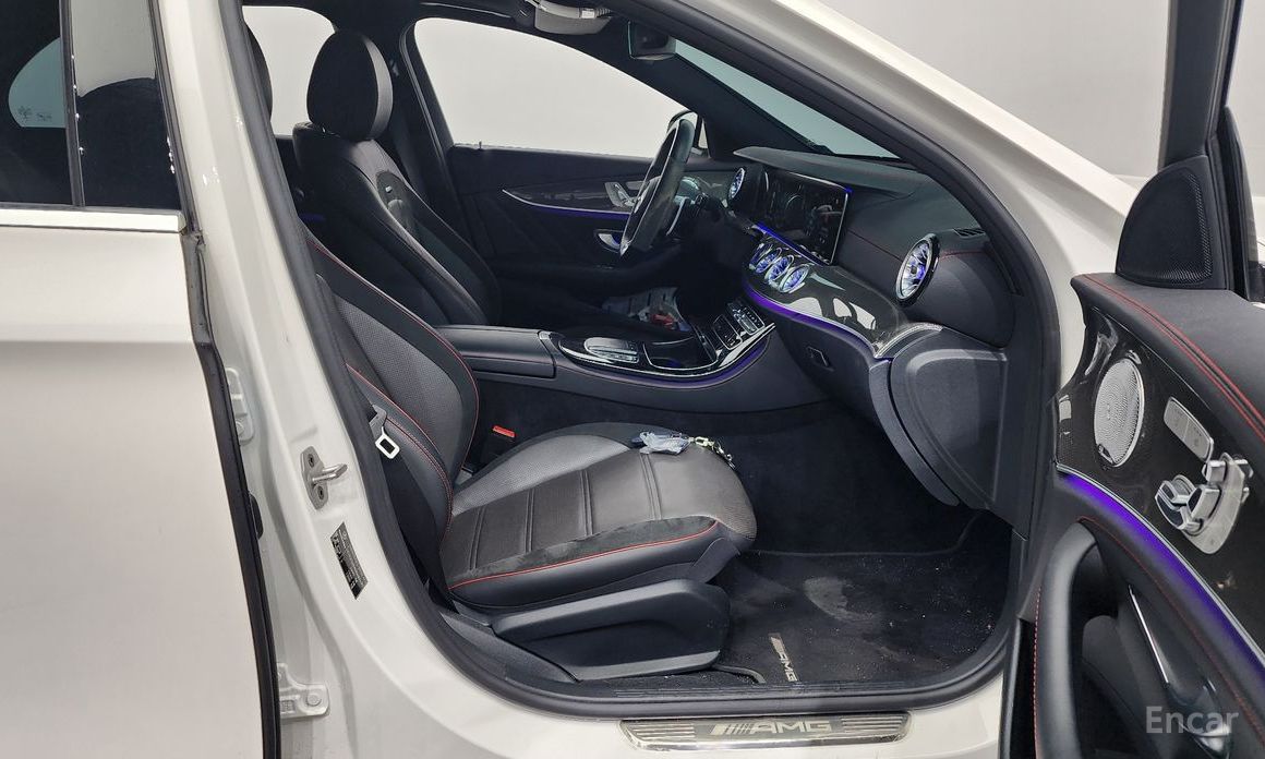 E-CLASS W213E53 AMG 4MATIC+ 12