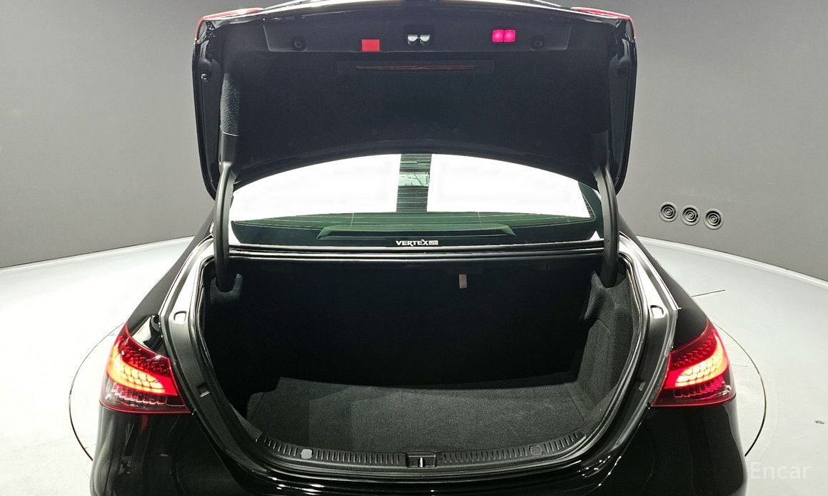 E-Class W213E220d 4MATIC AMG Line 21