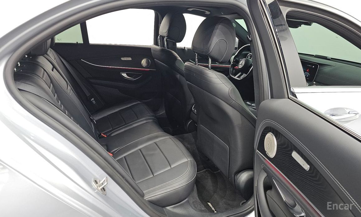 E-Class W213E220d 4MATIC AMG Line 13