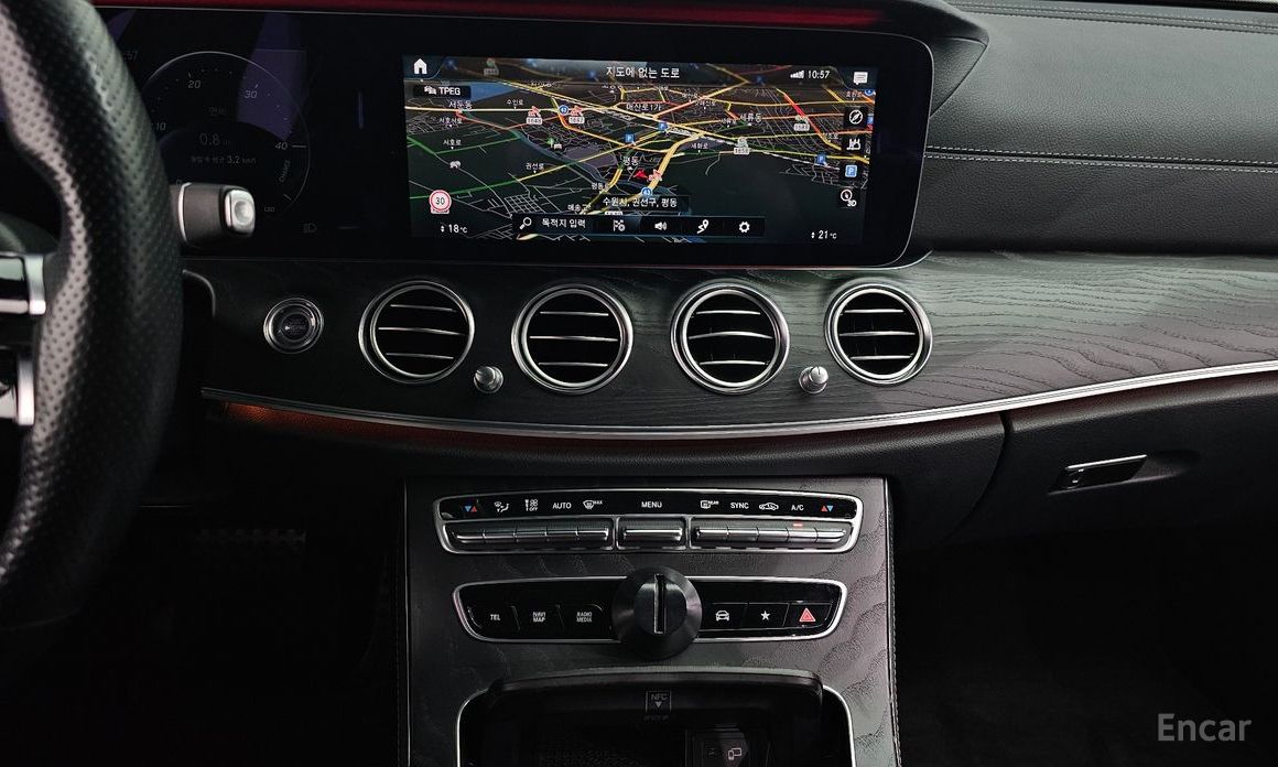 E-Class W213E220d 4MATIC AMG Line 15