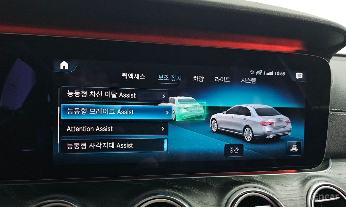 E-Class W213E220d 4MATIC AMG Line 17