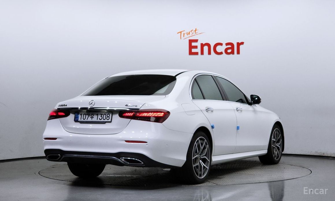 E-Class W213E220d 4MATIC AMG Line 3