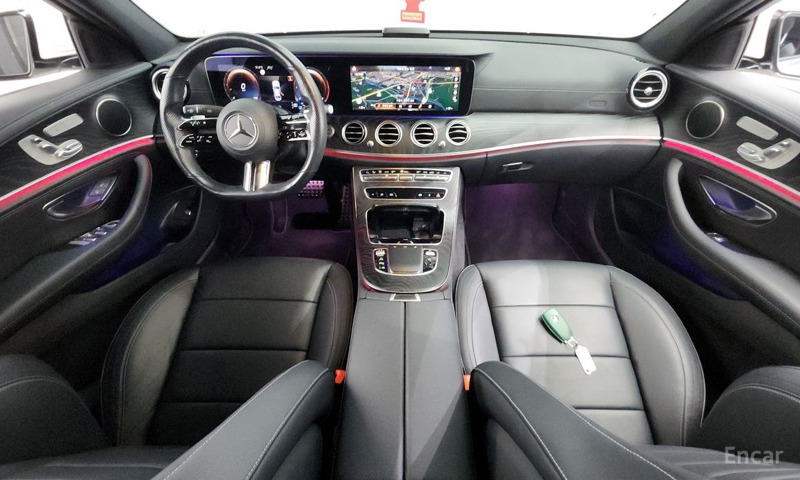 E-Class W213E220d 4MATIC AMG Line 8